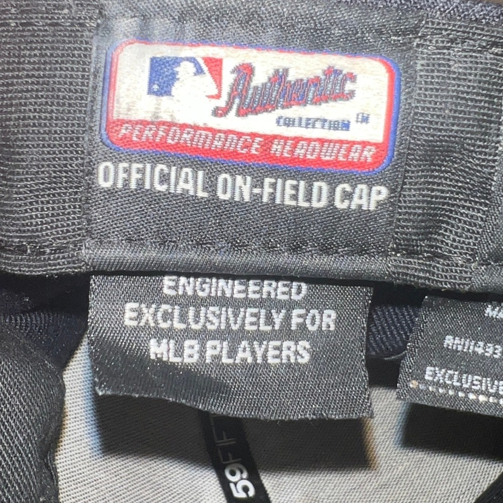 New Era New York Yankees 59FIFTY Fitted Hat Navy Blue MLB On-Field Cap 7 5/8 - Picture 9 of 10